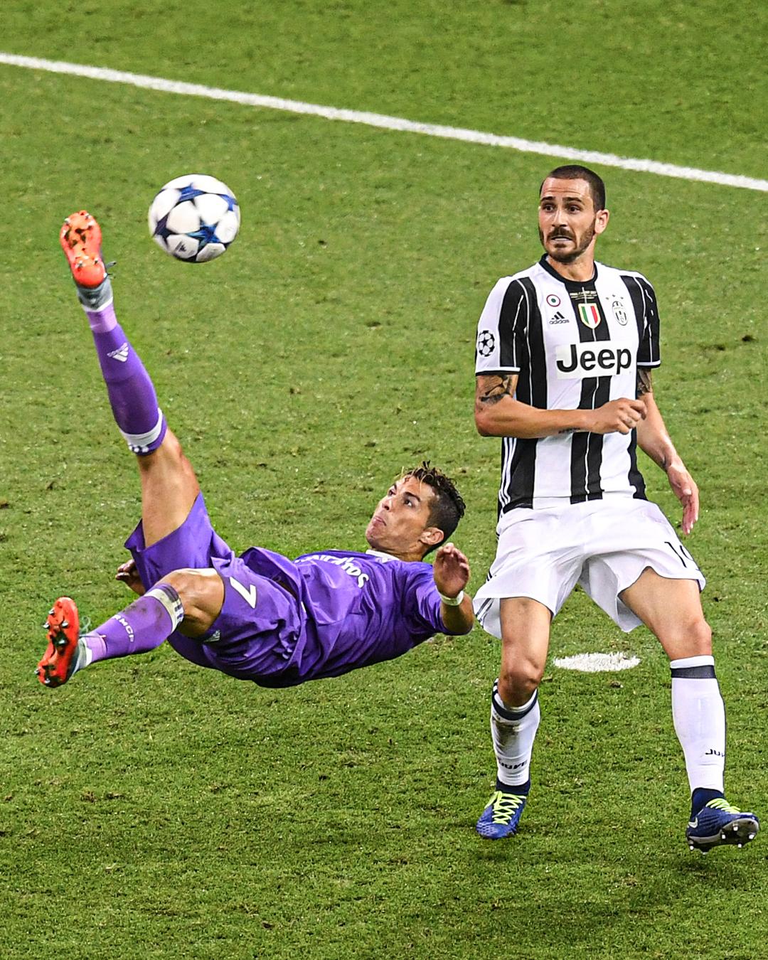 记者：齐尔克泽向曼联申请转会，罗马报价三千万欧先租后买（记者：齐尔克泽已申请转投曼联，罗马报价3000万欧先租后买）