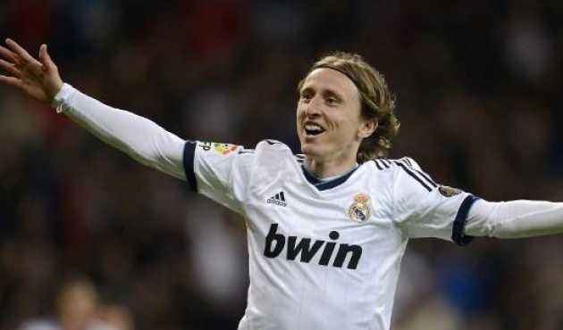 巴萨靠新人撑起半边天（新秀撑起巴萨半壁江山）