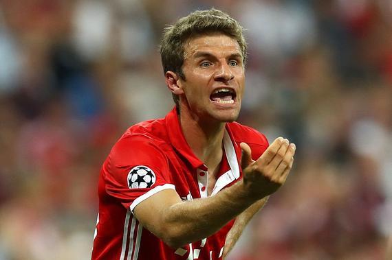 湖人詹姆斯关键三分锁定胜利（詹姆斯关键三分助湖人取胜）