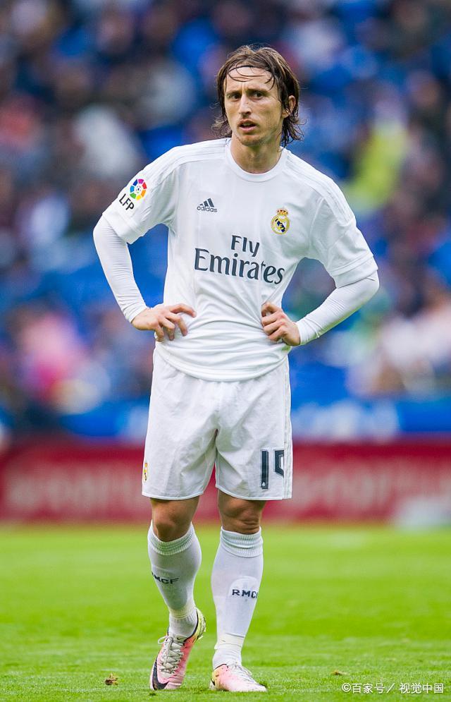 意媒：国米可以启用青训小将卡马特，以应对邓弗里斯伤缺情况（意媒：邓弗里斯伤缺，国米或提拔青训新星卡马特顶替）